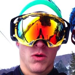 CloutinBoos's profile picture. Sometimes I live in Wyoming.