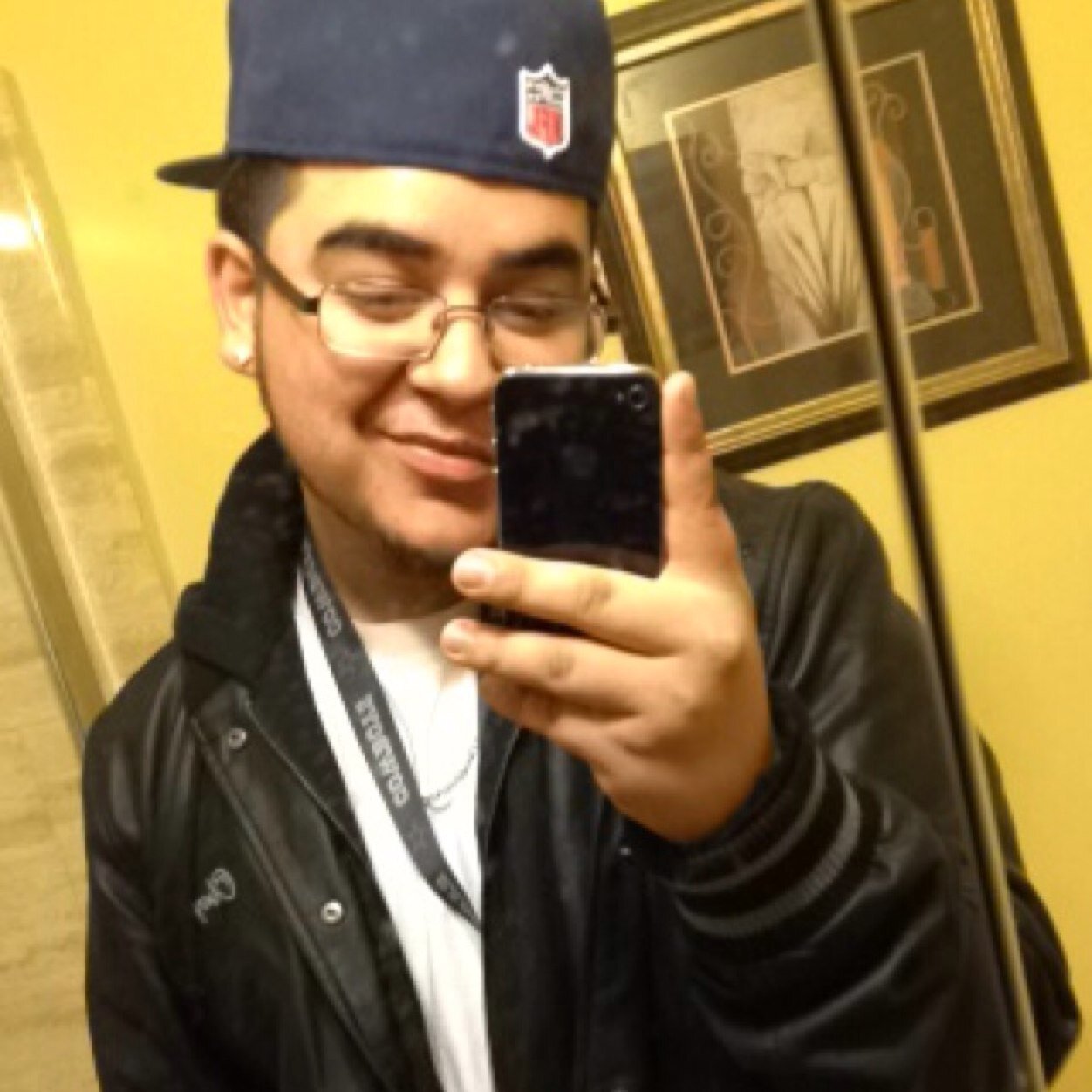 dj_fatboii's profile picture. Jonathan Martinez Aka DjFatboii (;16, Clark HS,Hmu . I Play Football , Rap ,Dj , Box .. And Im A Pothead xD HMU !