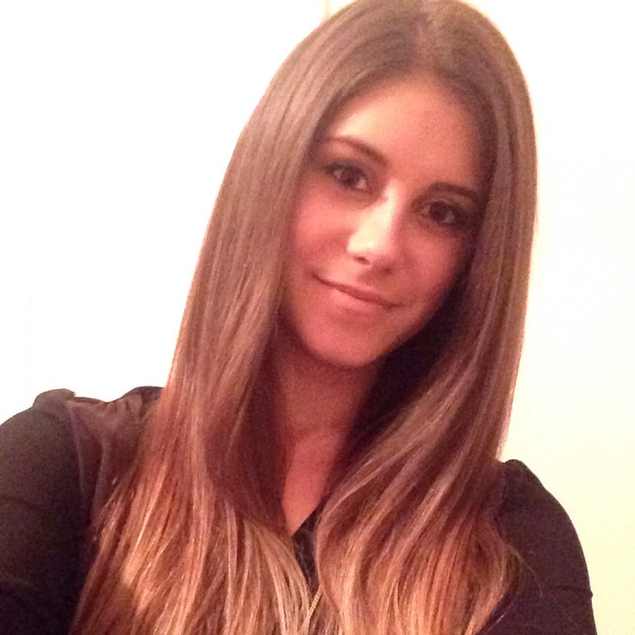 JuliaJar8's profile picture. 