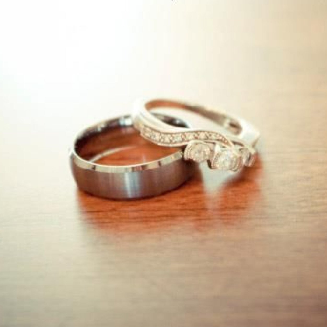 ToMyMissingRib's profile picture. My love for you is far too great to wait another day so within these tweets I'll try to contain the explotions of emotions spilling out of my vains