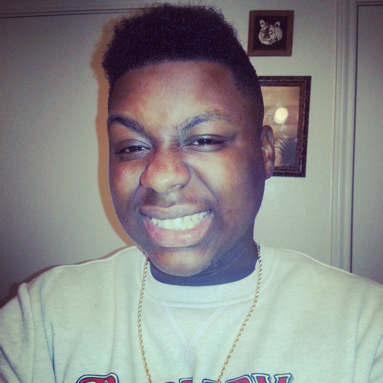 Follow me on Instagram @GRIZZLY_2RAWW | Life is to good to be bullshitting | #C/O 2013