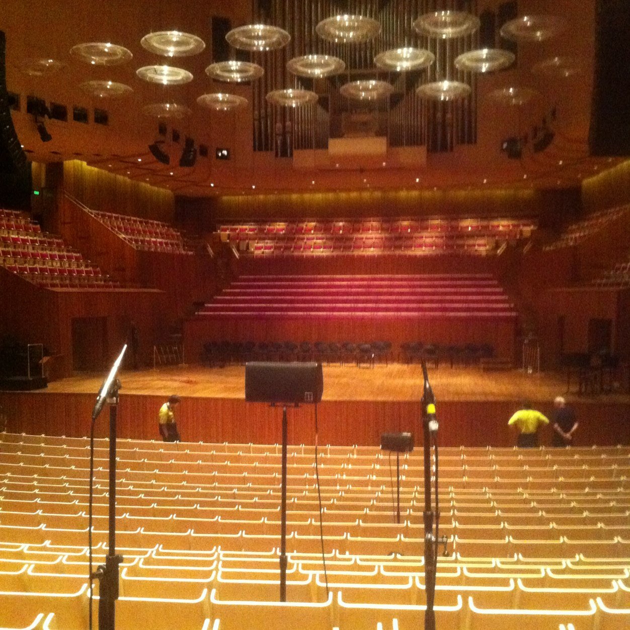 benclarkeonline's profile picture. Proud Melbournian. Sound System Engineer, Certified Smaart Instructor, F1 Nut