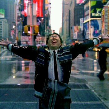 Ravynski's profile picture. 