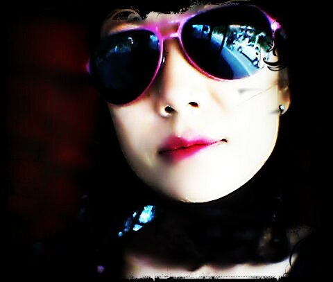 Freelance Designer, Events.Self employed and loving it. Love photography and anything related to art.