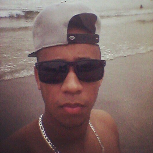 Nem sempre que a vida me pede é aquilo que a vida me da. 19