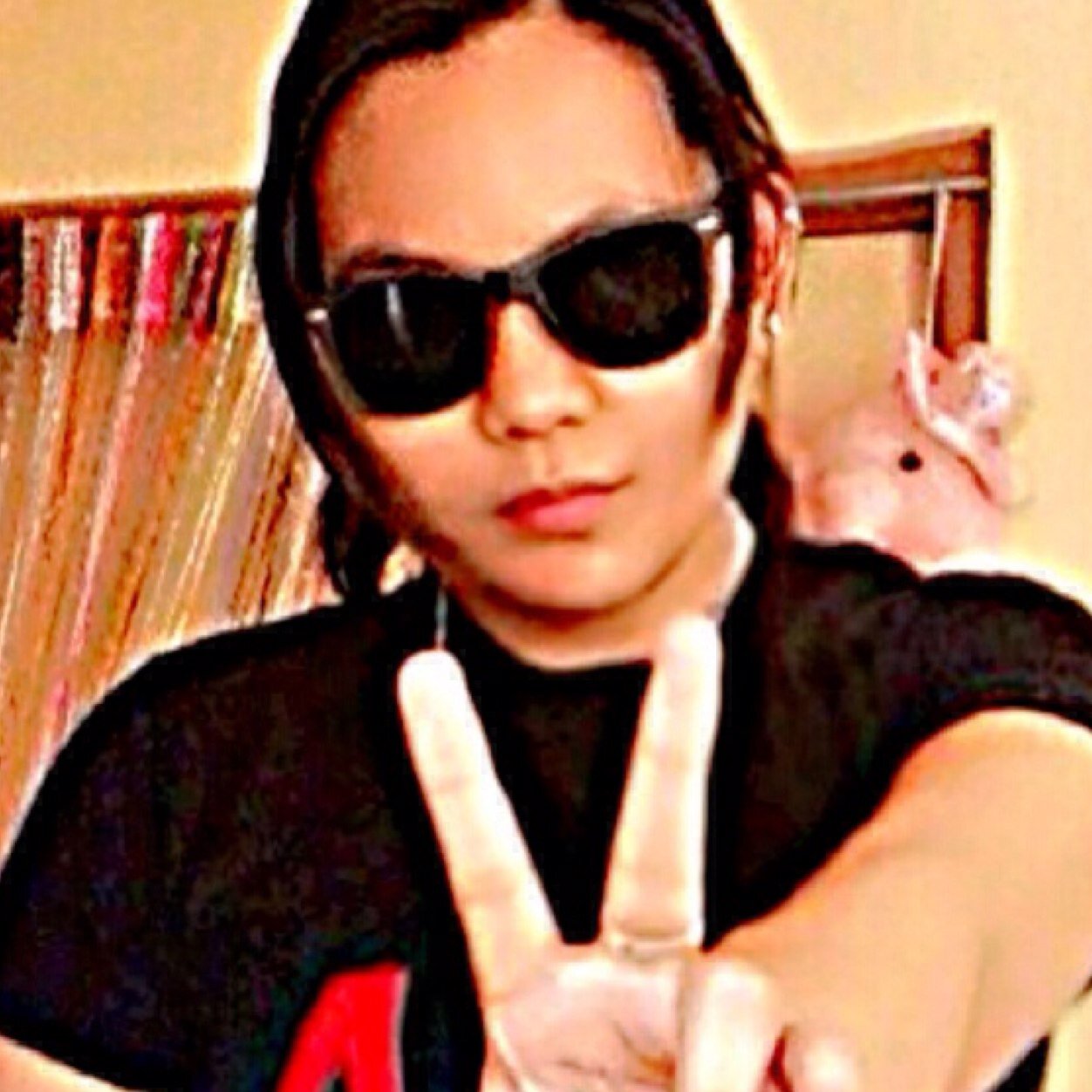 jezca_mae's profile picture. one tough biatch!