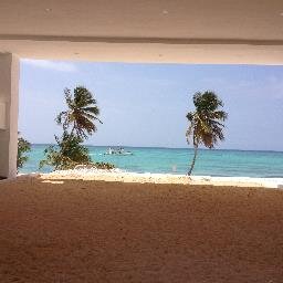 e_m_miranda's profile picture. Public Relations, with over 21 years of experience.