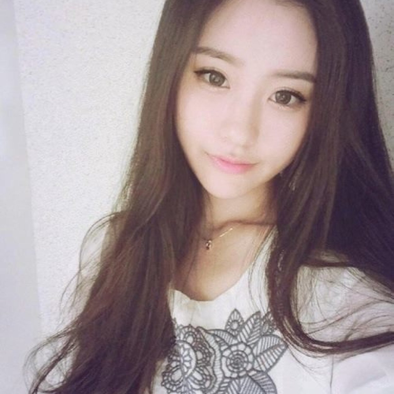 baeksumin0's profile picture. Ulzzang