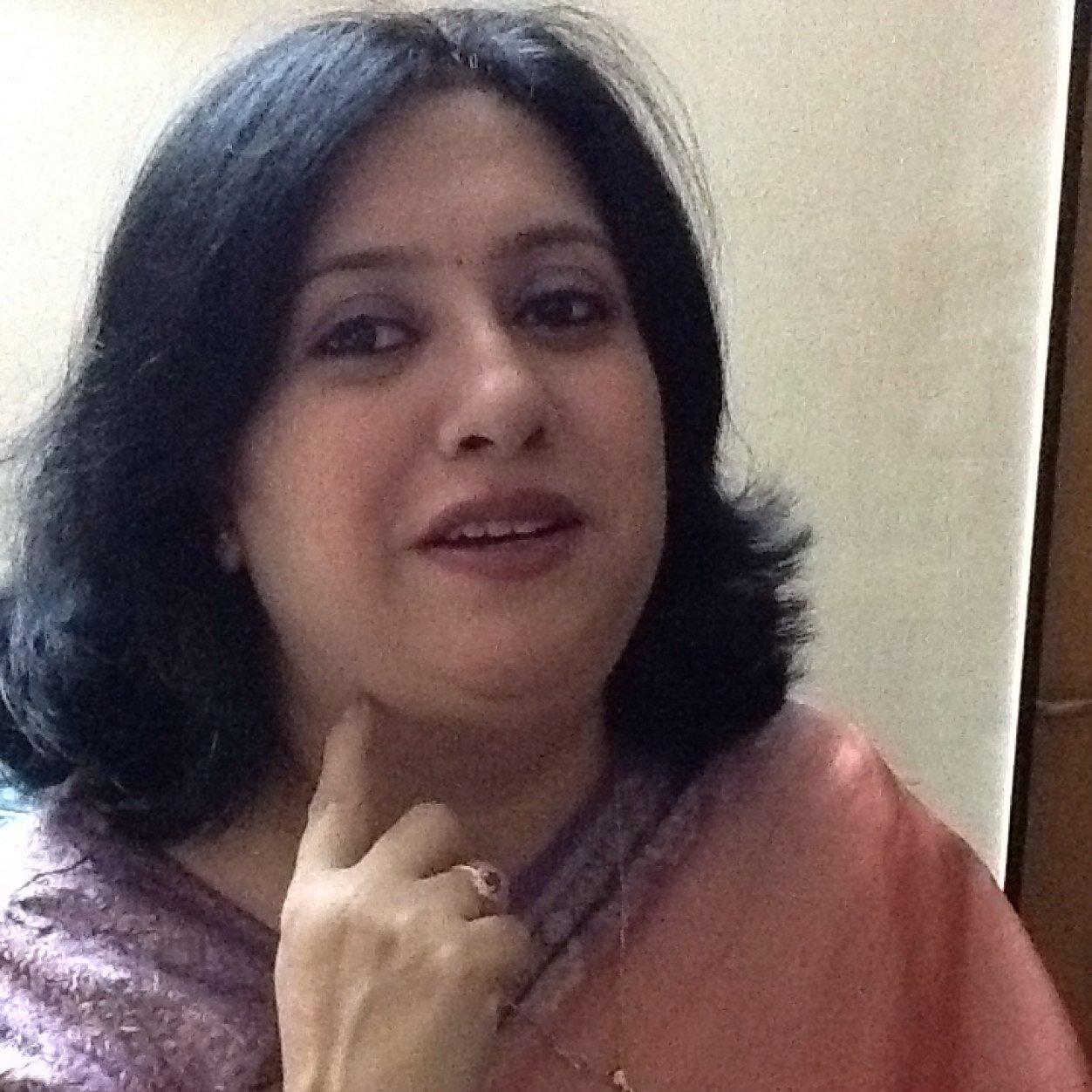 seemaproothi's profile picture. she/her