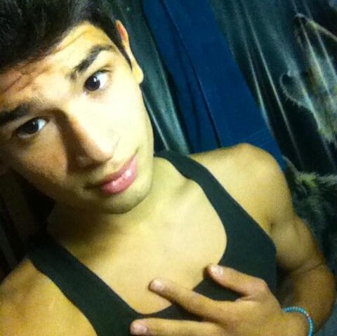 Instagram ~ Esteban_Ramos05 ~ SnapChat XRamos505 ~ Follow Me And I Follow Back!  Song Writer / Singer ^.^