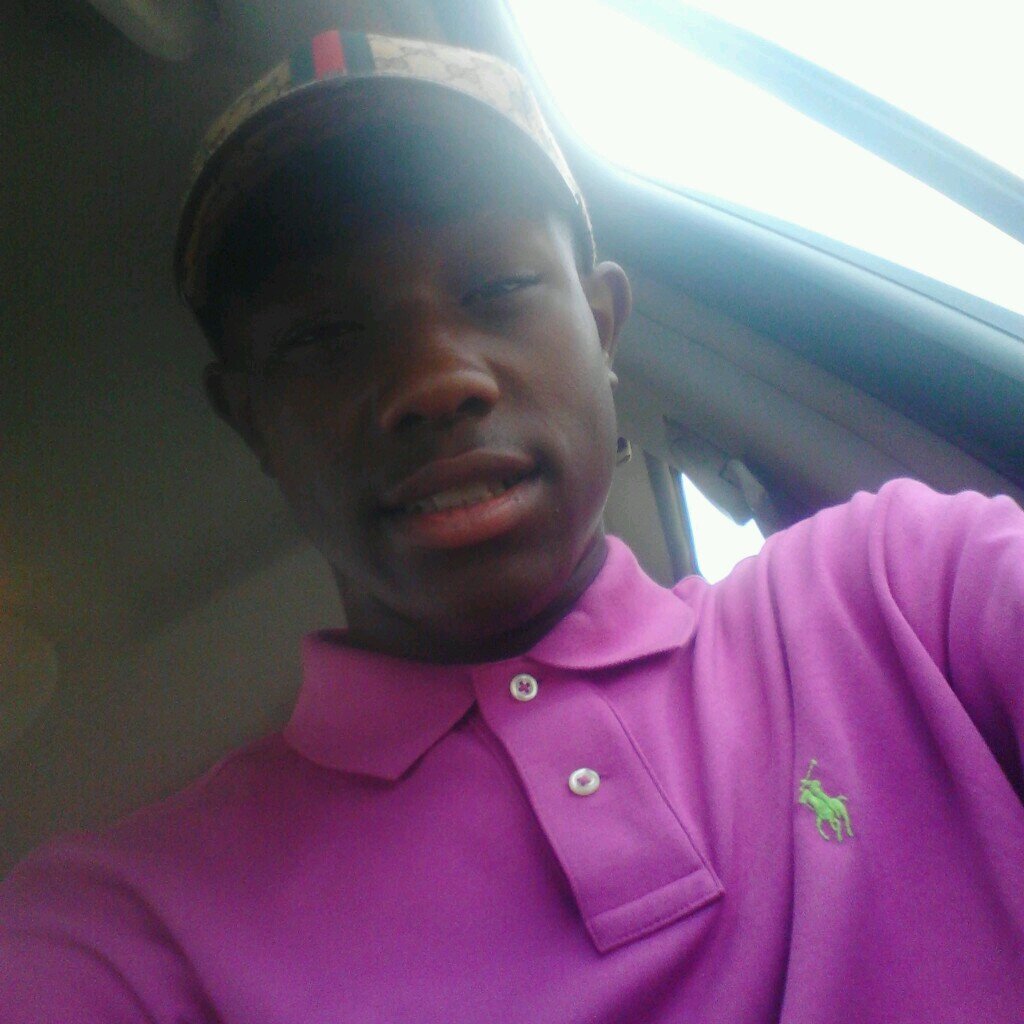 Follow Me On IG @richhomie__dell     KiK  CordellSoDope Or Dm Me (: