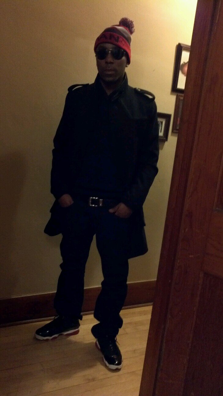 Sing R&B,Rap,Song Writer, Record Lable Owner, member of BAND CAMP BRUDAZ