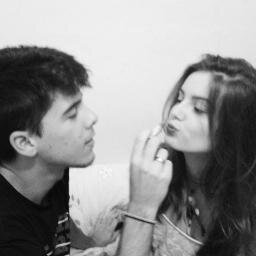 Mesmo distante sinto você ao meu lado! Danielle Garcia S2