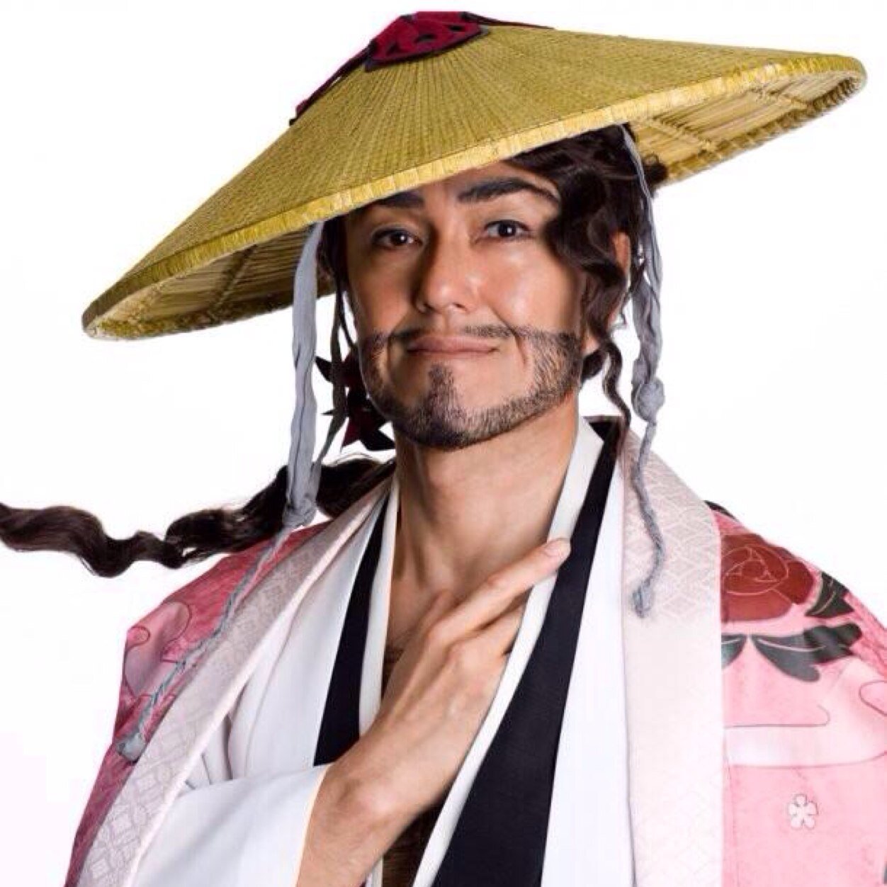 ShunsuixKyoraku's profile picture. RP Acct: Kyōraku Shunsui, 18+ only. Be aware of flirting. Like me on https://t.co/FTUFcZbqsh #Gotei13 My Nanao Chan: @kara_valkyrie