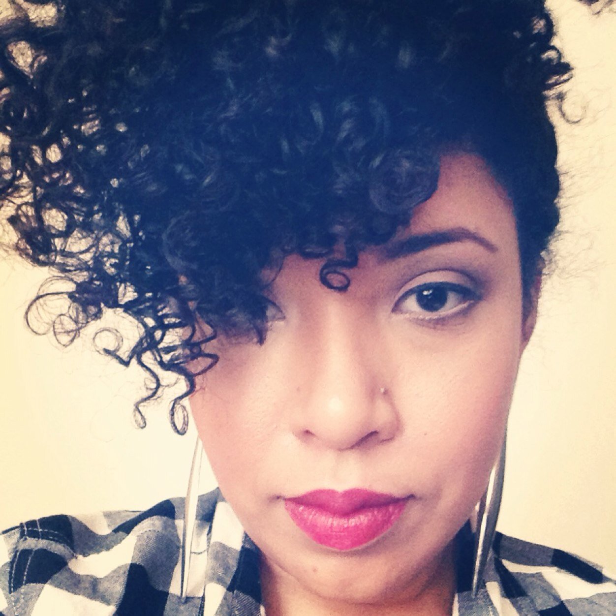 KEds81's profile picture. Internet worker bee by day... creative, zen-tastic, awesomely fun woman by night. Lover of the arts, music, and healthy lifestyle.