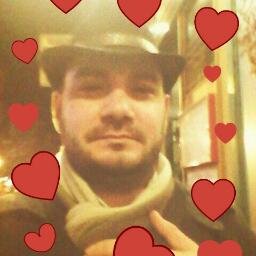 Somos las fans de @DarthVallekas y estamos aquí para hacerlo saber.