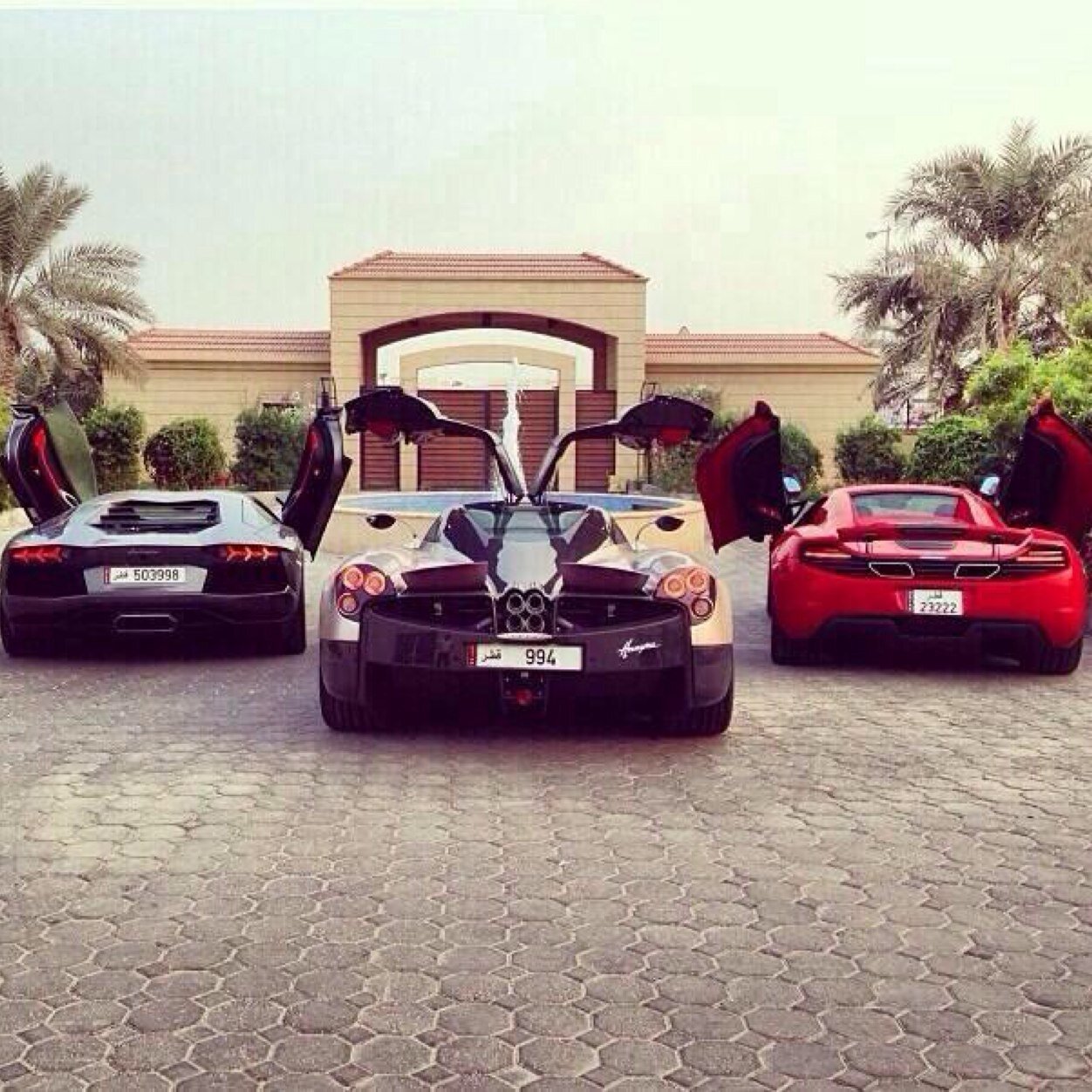 Life_luxuries's profile picture. Follow us to see daily uploads of pictures of Lifes Luxuries!