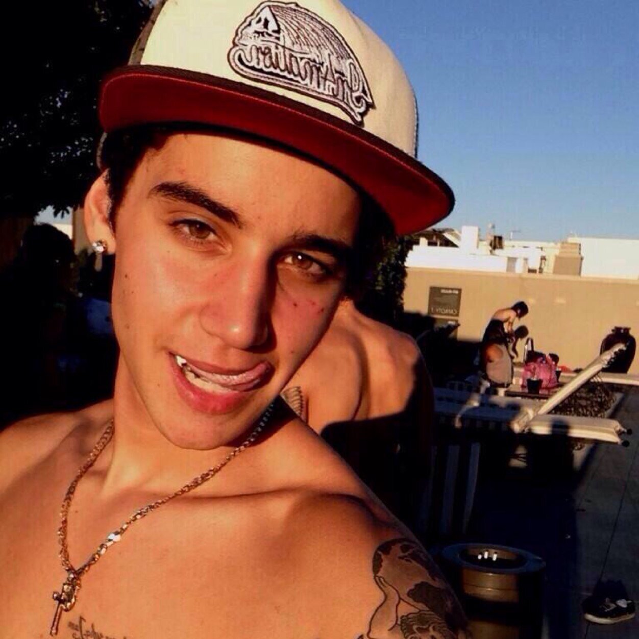 FREE FOLLOW/ FOLLOW @uradirtypig_
100% FOLLOWS BACK