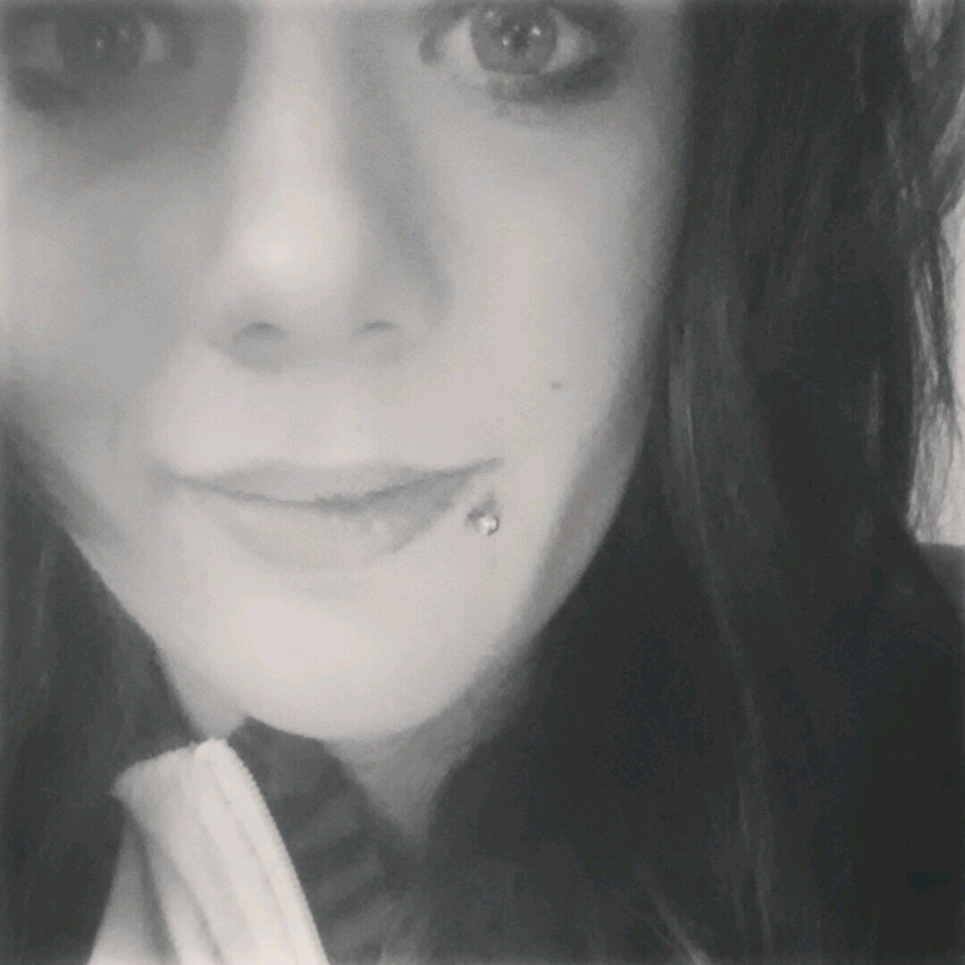 CharlieyLauraa's profile picture. 