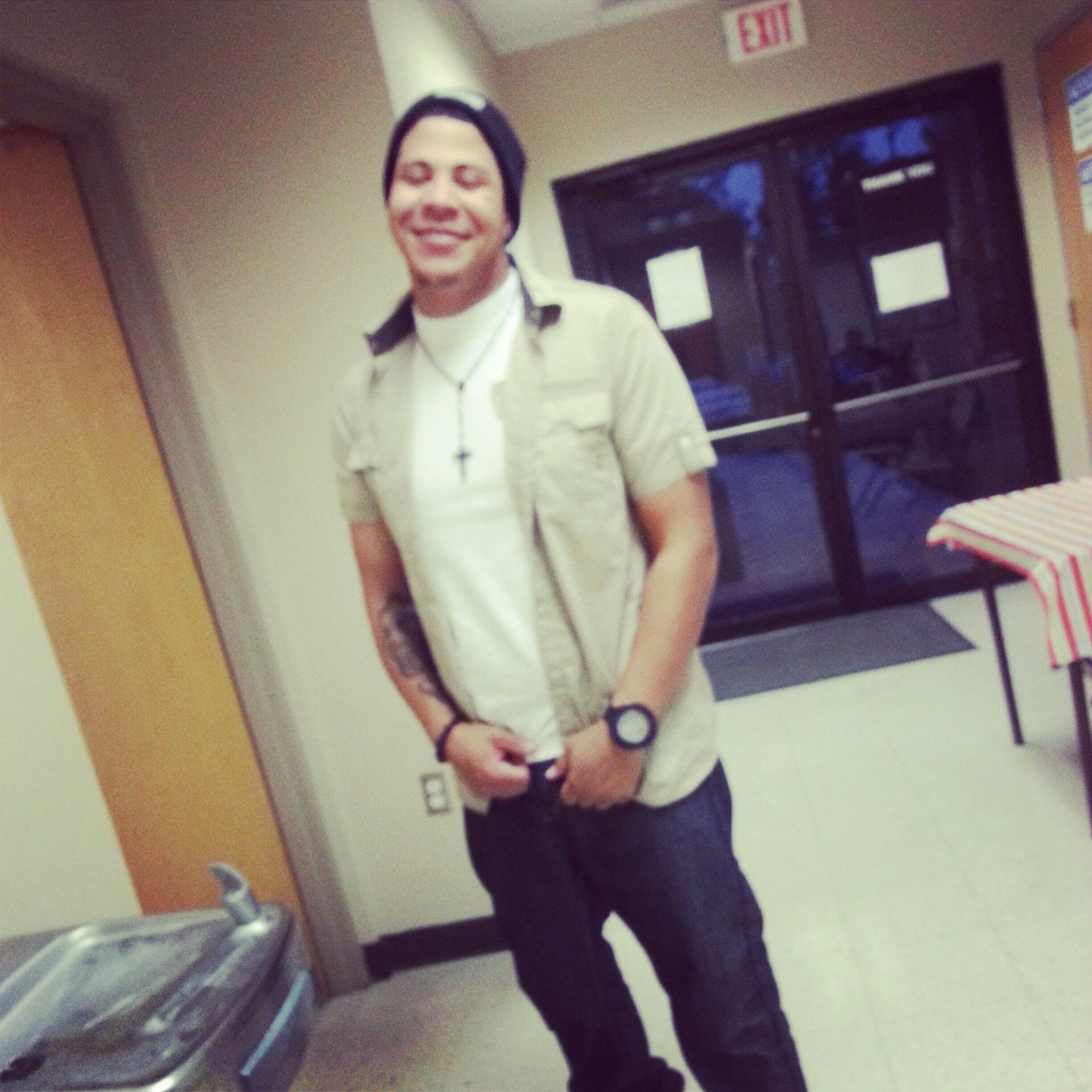 __StayUp__J's profile picture. #backontwitter just a young guy with big dreams #followme #teamandroid #teamgetpaper a young nigga wit ambition