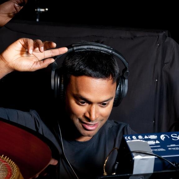 Roshan Tosh Wijetunge: Bass Player, Musician / Producer, Engineer