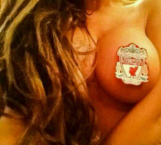 hollie6054's profile picture. I like ducks🦆