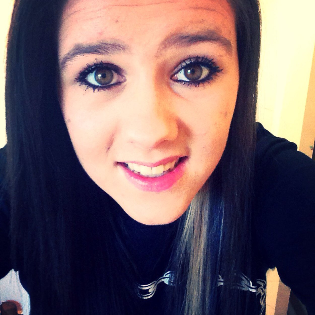 My name is Marie, I am 16 and have just been on the best experience of my life.. #BELIEVEtour Manchester + Liverpool. @JustinBieber has changed my life 4ever.