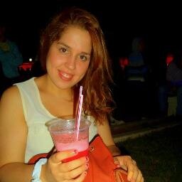 Me encanta entregar felicidad y compartir con mis amigos!!