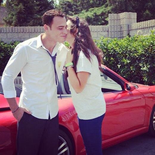 GB hayranı ve acayip kerem aşığı bir kızm