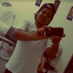 Eu gosto de pessoas que tiram sorrisos de mim, quando eu menos espero e mais preciso