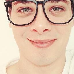 Since: 10/10/2013  Ligou Pra Mim 05/10/2013 Me Seguiu :11/10/13 PARABÉNS ZOIO VERDE! Obrigado pelo carinho amor Eu Amo Você ♥