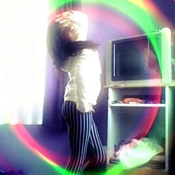 soy una chica que  cree en Dios , soy  loca, divertida, cariñosa,  me gusta estar con mis friends, Amo cantar, bailar y actuar , AMO A DIOS!! Y MI FAMILIA!!