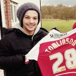 Real_1D_Louis's profile picture. I like pizza.