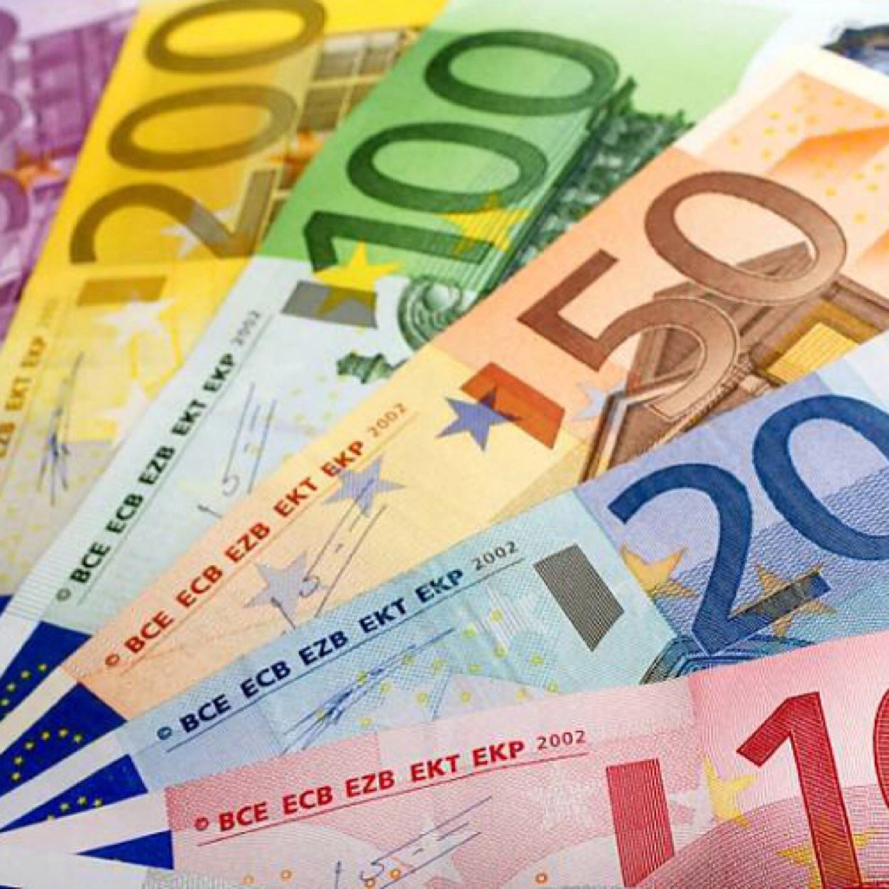 Geld Verdienen? Klik op de link en meld je aan, Aanmelden is gratis!