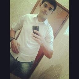 O fantástico da vida é estar com alguém que sabe fazer de um pequeno instante um grande momento... @rafass_10