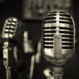 La musica mueve mis pies... y los de tantos otros..
Que gran invento la musica!!