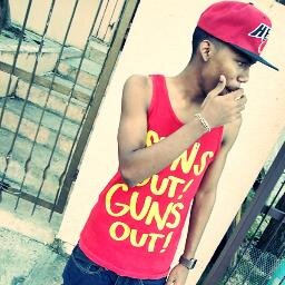 Todo en la vida me parece ♥ bonito,♥ porque vivo en este hermoso mundo y porque soy feliz de la forma que soy” ♥ :$