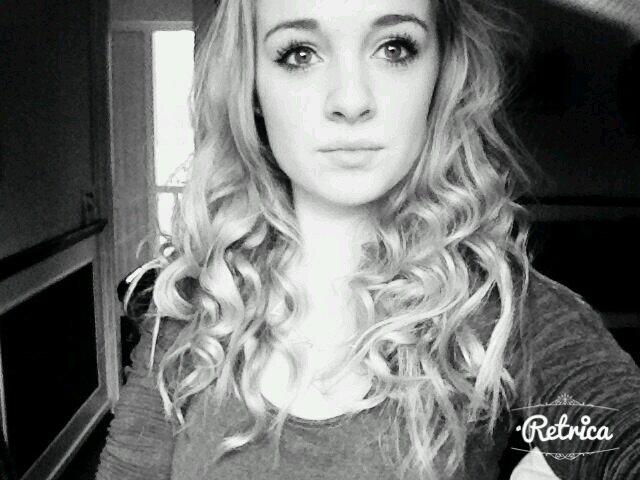 insta;; xRiannee_x