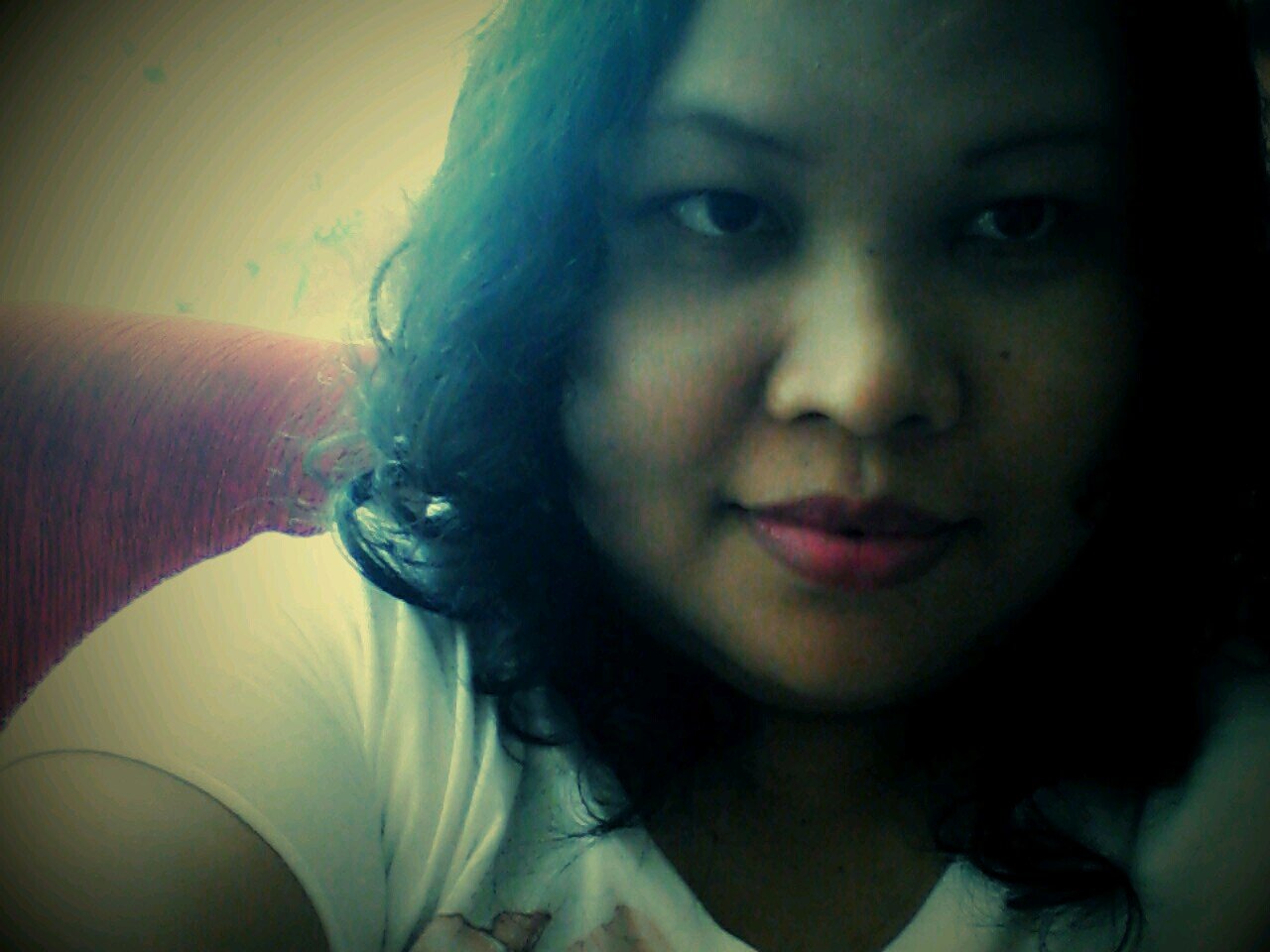 ullysari1's profile picture. 