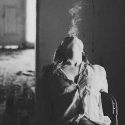 SraExtasis's profile picture. « Mejor morir de pie que vivir arrodillado »