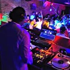 DJ, Disc Jockey, Emcee, Entertainer, Radio DJ