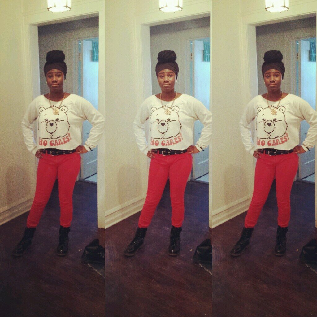 Idk
. Just follow mee . and i'll follow back otay ? otayyy ! ☺