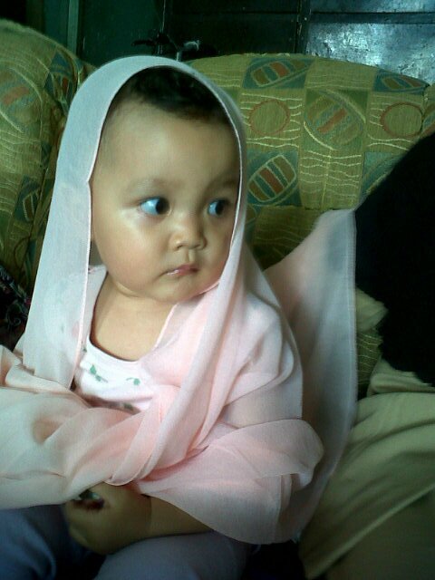 Saya ya saya bukan dia atau mereka ╭(^▽^)╯