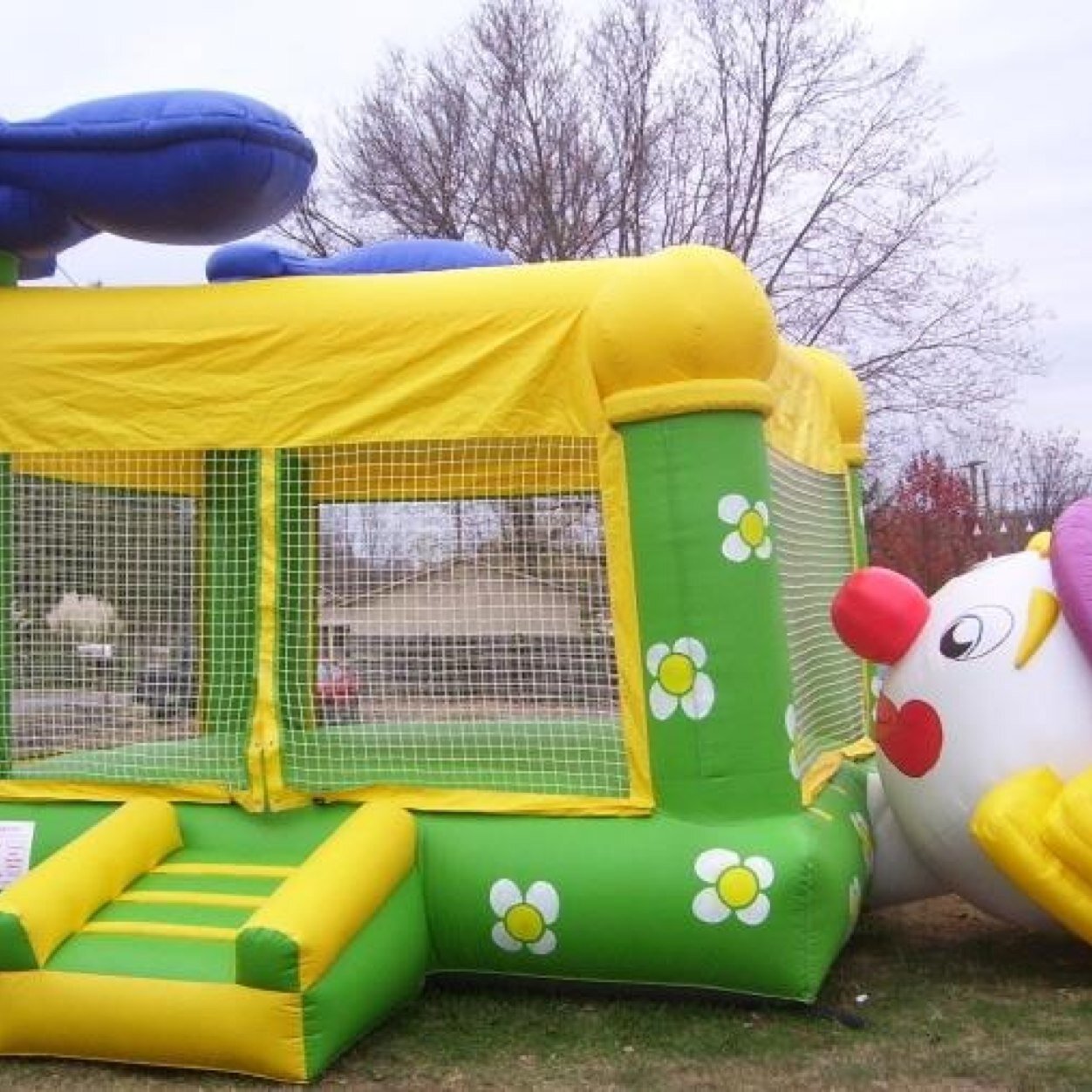 Inflatable Company based out of Troy Mo serving Missouri and western Illinois Area. Contact 636/357/7270