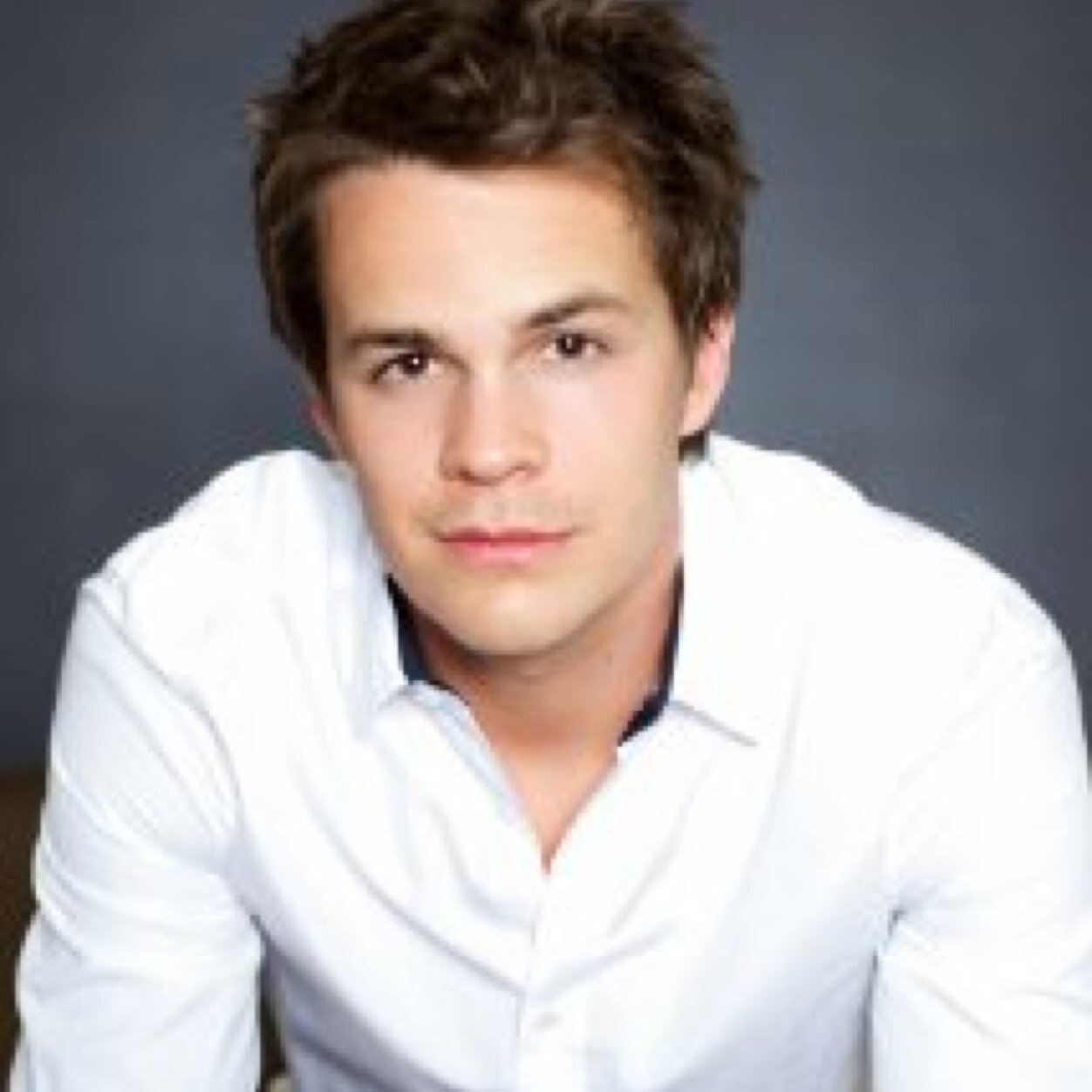 NeverGrowUpPan's profile picture. My love was always for @VeryFirstLostG I thought it was someone else but I was wrong when she left me, now I have a new queen /#UD/18+/