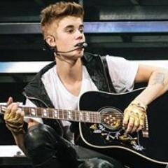 Let's make the world better, together ♛
@justinbieber My Hero ♛
