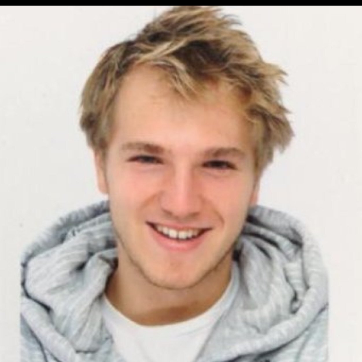 Student - Ondernemer - Sneeuwballen Larmuseau -Voka Bryo - jong voka board - Talamini