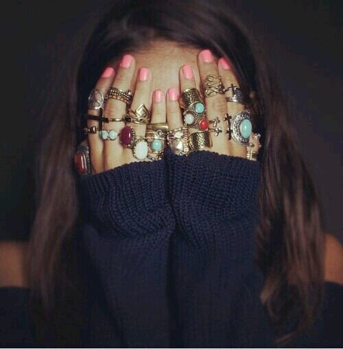 Girl hacks. Girl life.