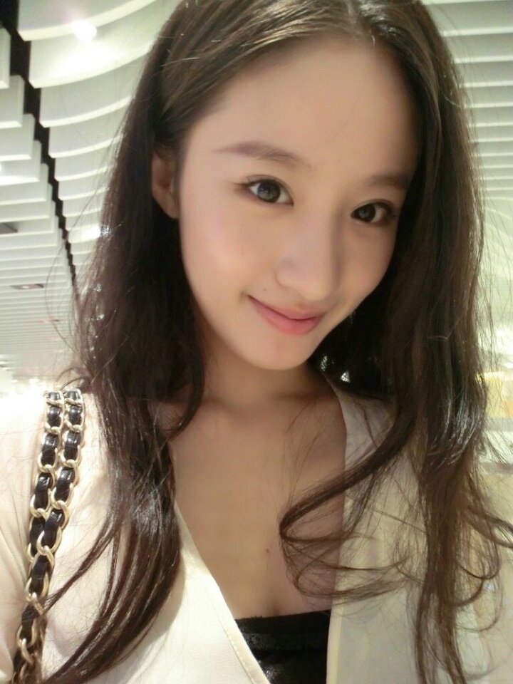 RunGodfrey's profile picture. 要不要这么搞，直接默认成越过长城走向世界了都。