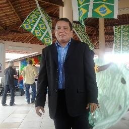 Professor de matemática, física e maestro da banda de música de São Gonçalo do Amarante-RN.